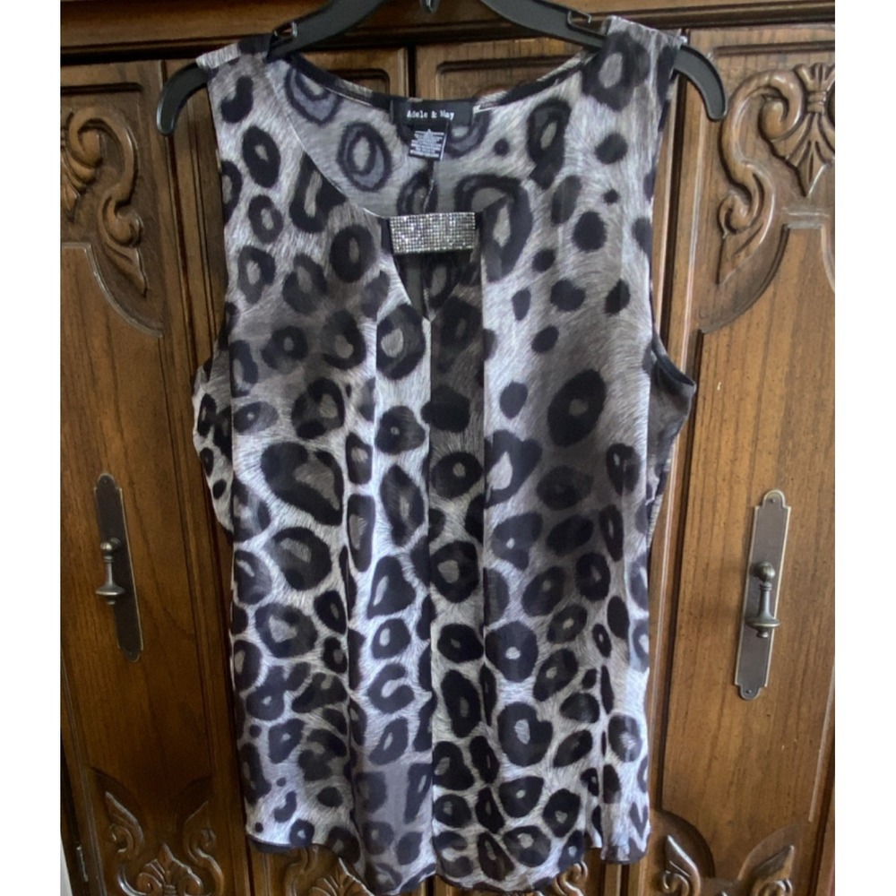 Adele & May Leopard Print Chiffon Sleeveless Rhinestone Blouse Gray L